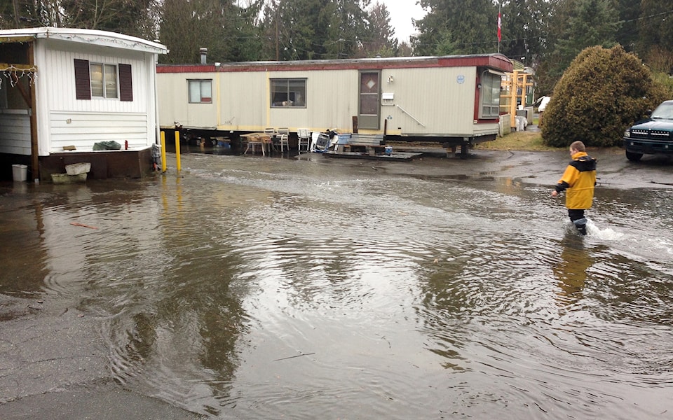 63908jz-trailer-park-flood-update