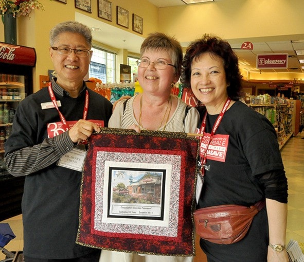 URSULA MAXWELL-LEWIS PHOTO
Henry Cheng, Brenda Stubbs and Anna Cheng.