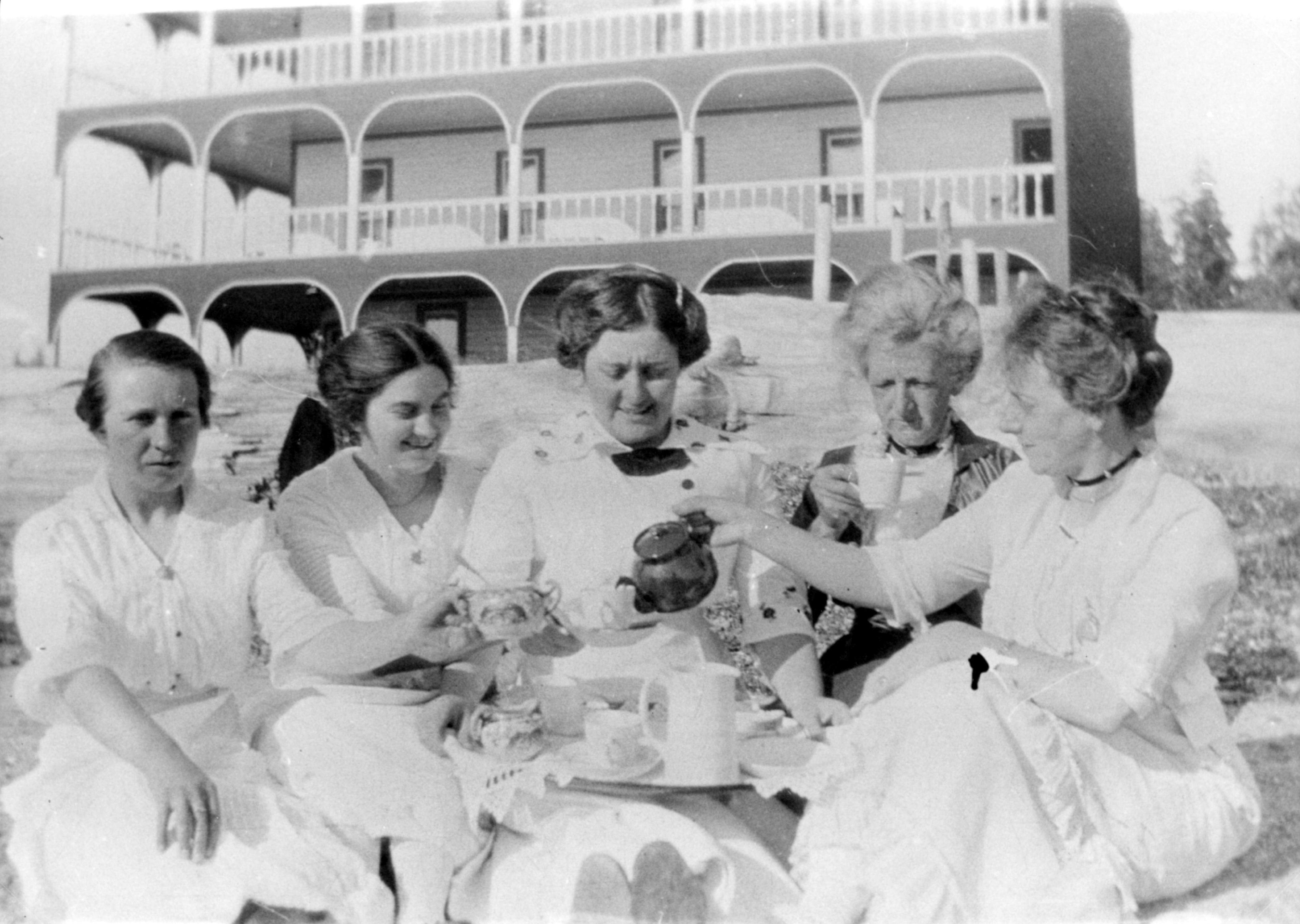 NEIGHBOURHOODS The history of Crescent Beach Surrey NowLeader