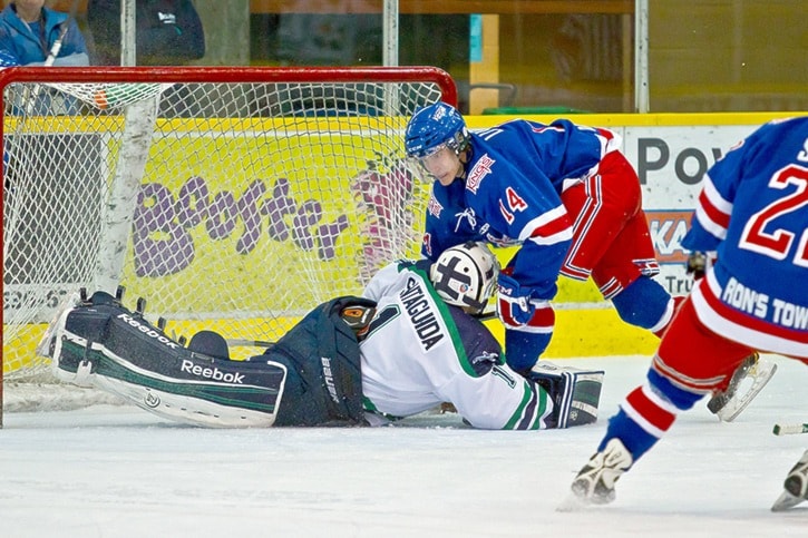 83054whiterockSurreyEagles-SpruceKings-dj009