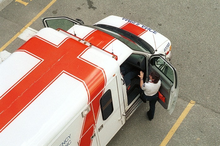 93885surreyw-ambulance