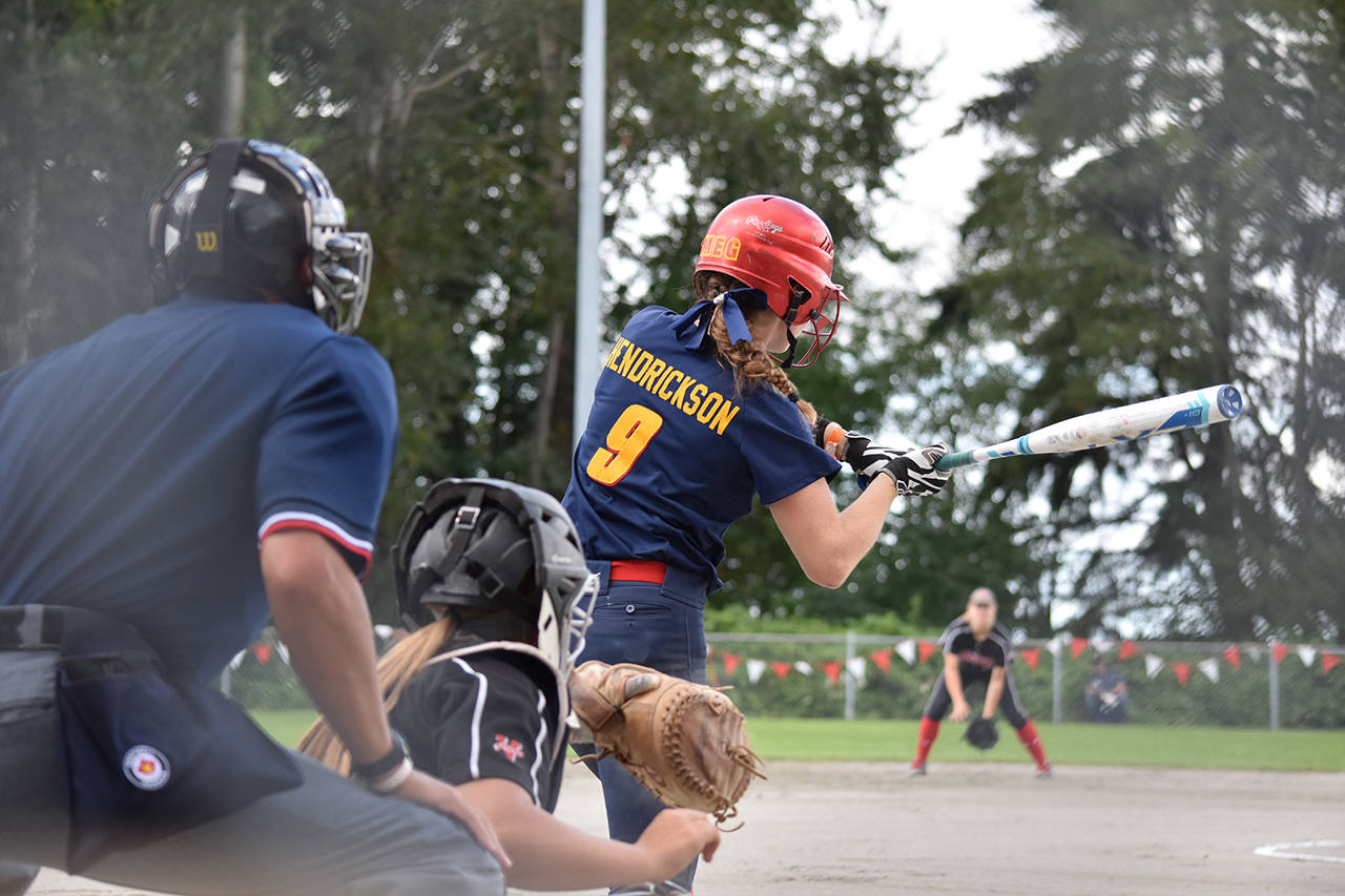 8047177_web1_170817-NDR-SoftballFinals-Sunday_5