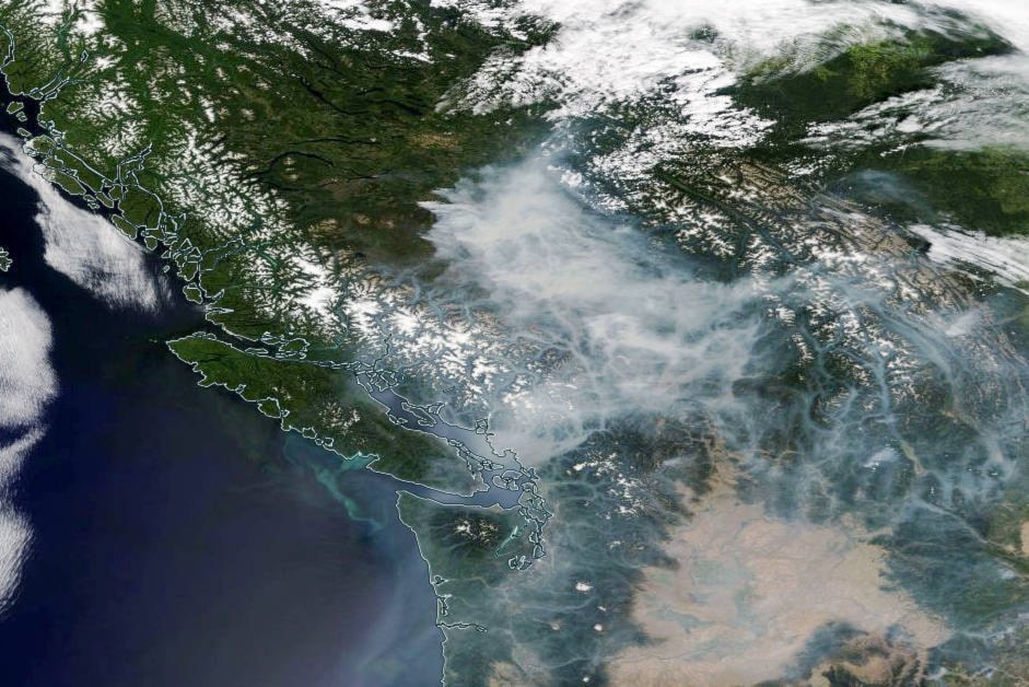 8081398_web1_7966292_web1_copy_Aug3-smoke-from-space