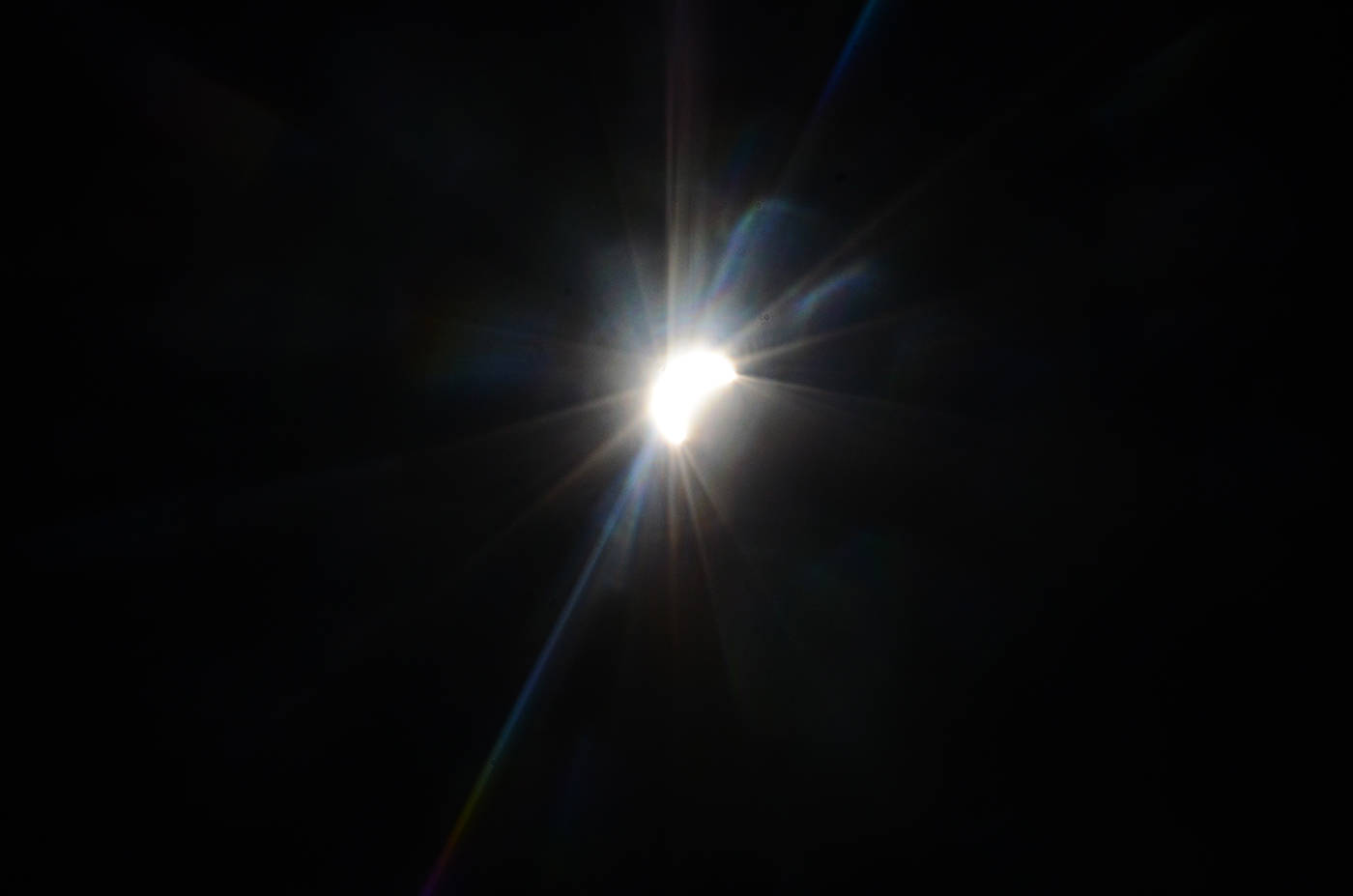 8182909_web1_Eclipse1c