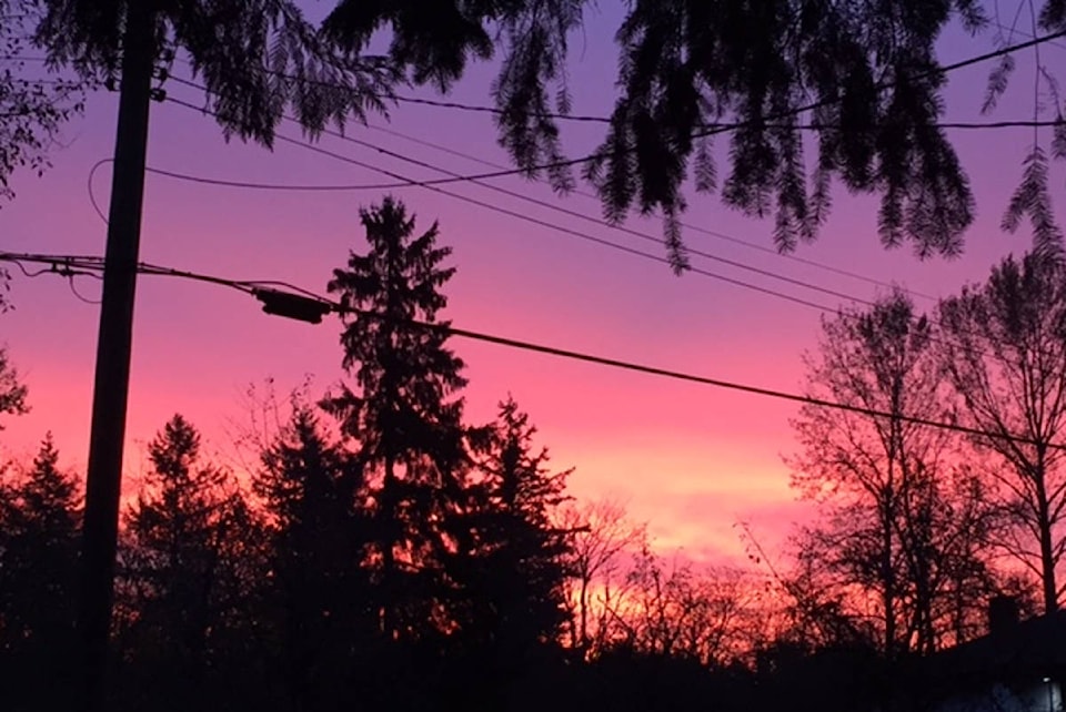 9264978_web1_sunrise20171177374071