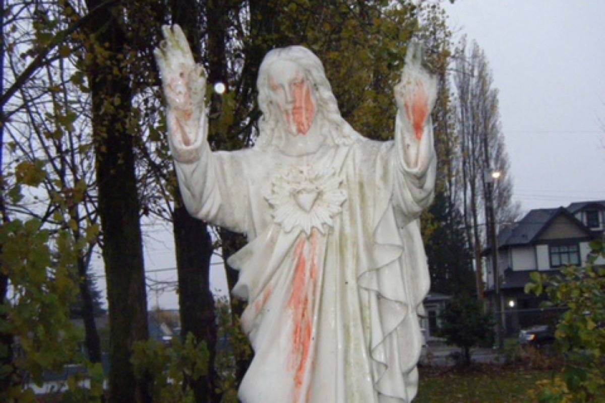 9494819_web1_171122-CLR-M-bloodyjesus_crop