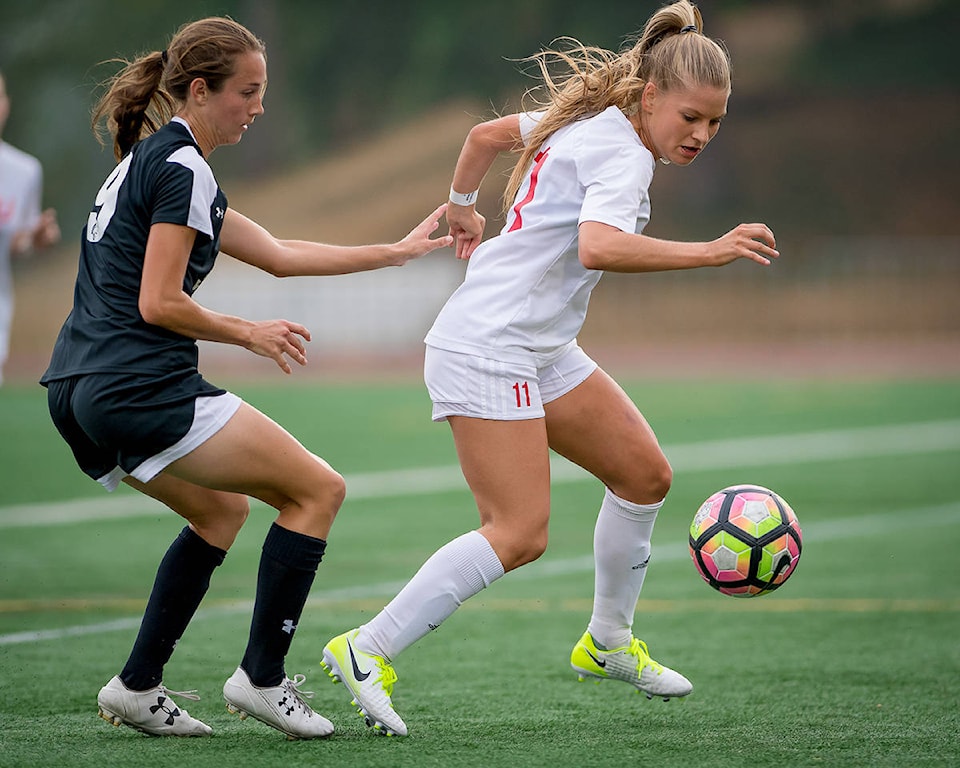 11314072_web1_SFU-WOMEN-SOCCER-09.08.17--Stanislaus-State-University-vs-SFU-005