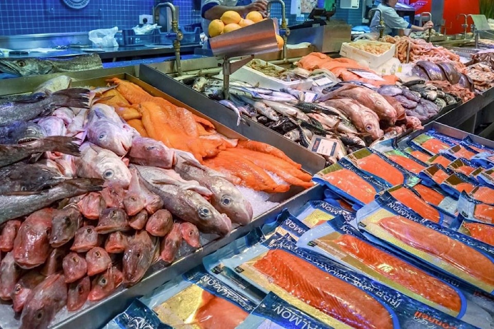 12373111_web1_180618-BPD-M-fish_market_fish_market_food_seafood_fresh_healthy_ocean-720912