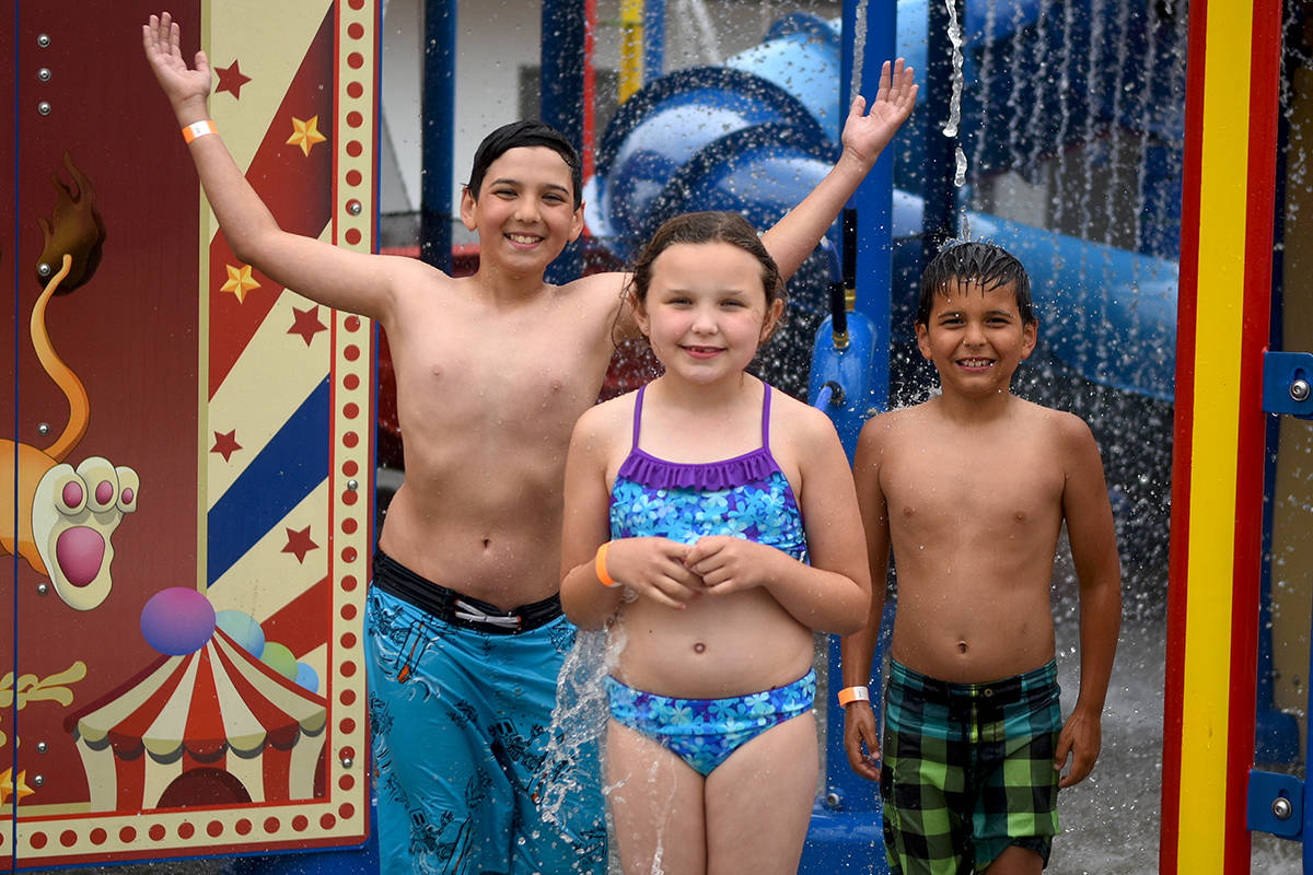 12543326_web1_180704-LAT-Aldergrove-Pool-Opens-2_6