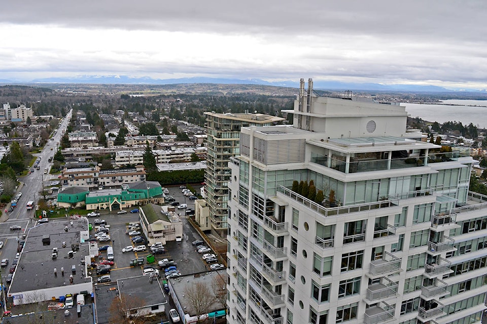 14624273_web1_aerial-white-rock-th