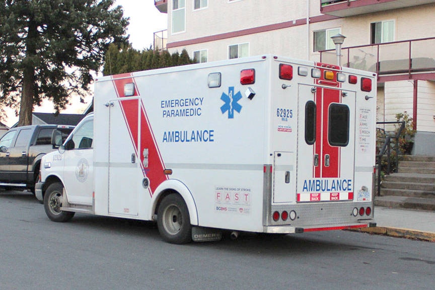 16560448_web1_ambulance_171212-NBU-SnakeBite