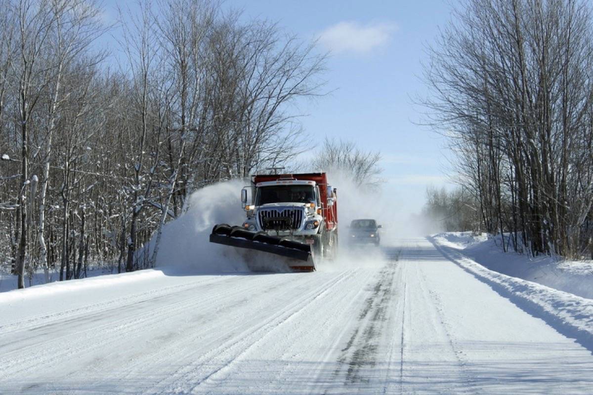 Surrey’s ready for winter with 17,000 tonnes of salt, online snow plow