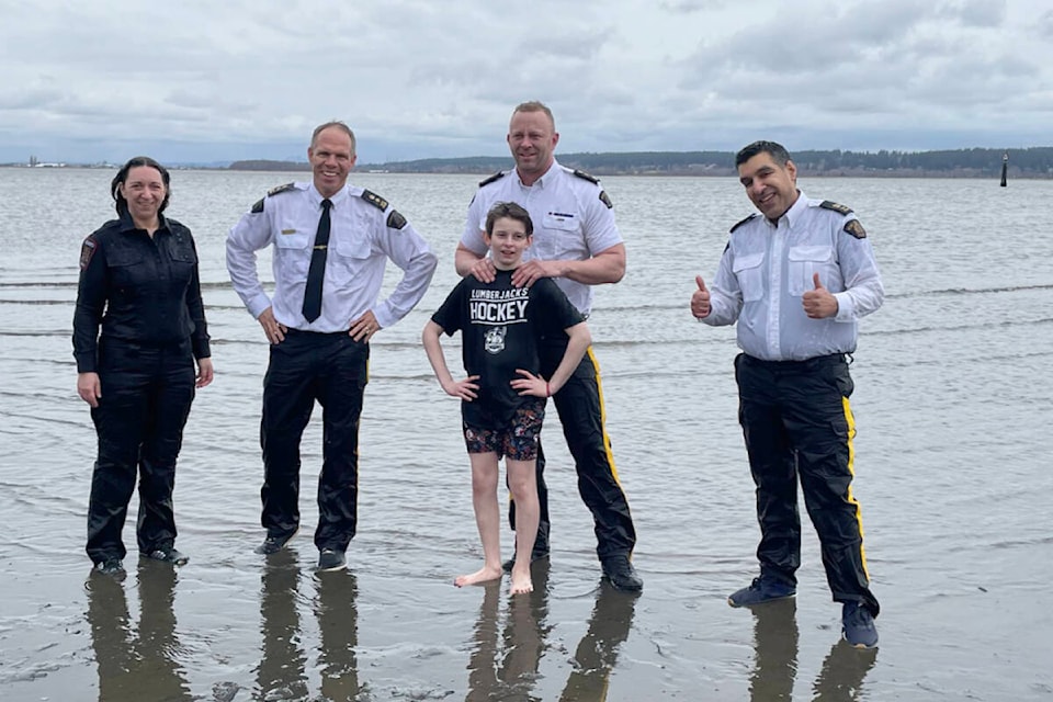 28558116_web1_PolarPlungePolice