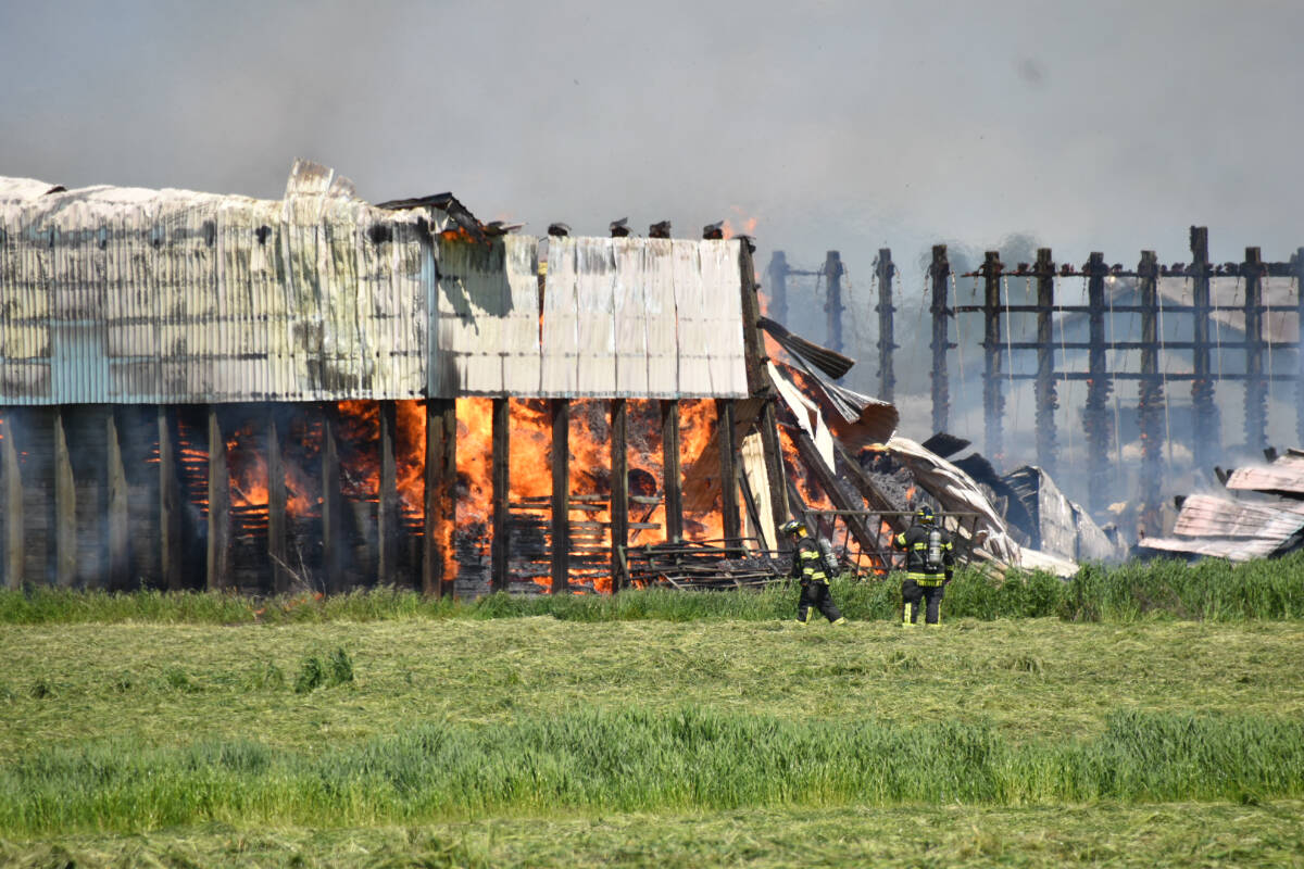 29200237_web1_copy_220526-ABB-barnfire-1_1