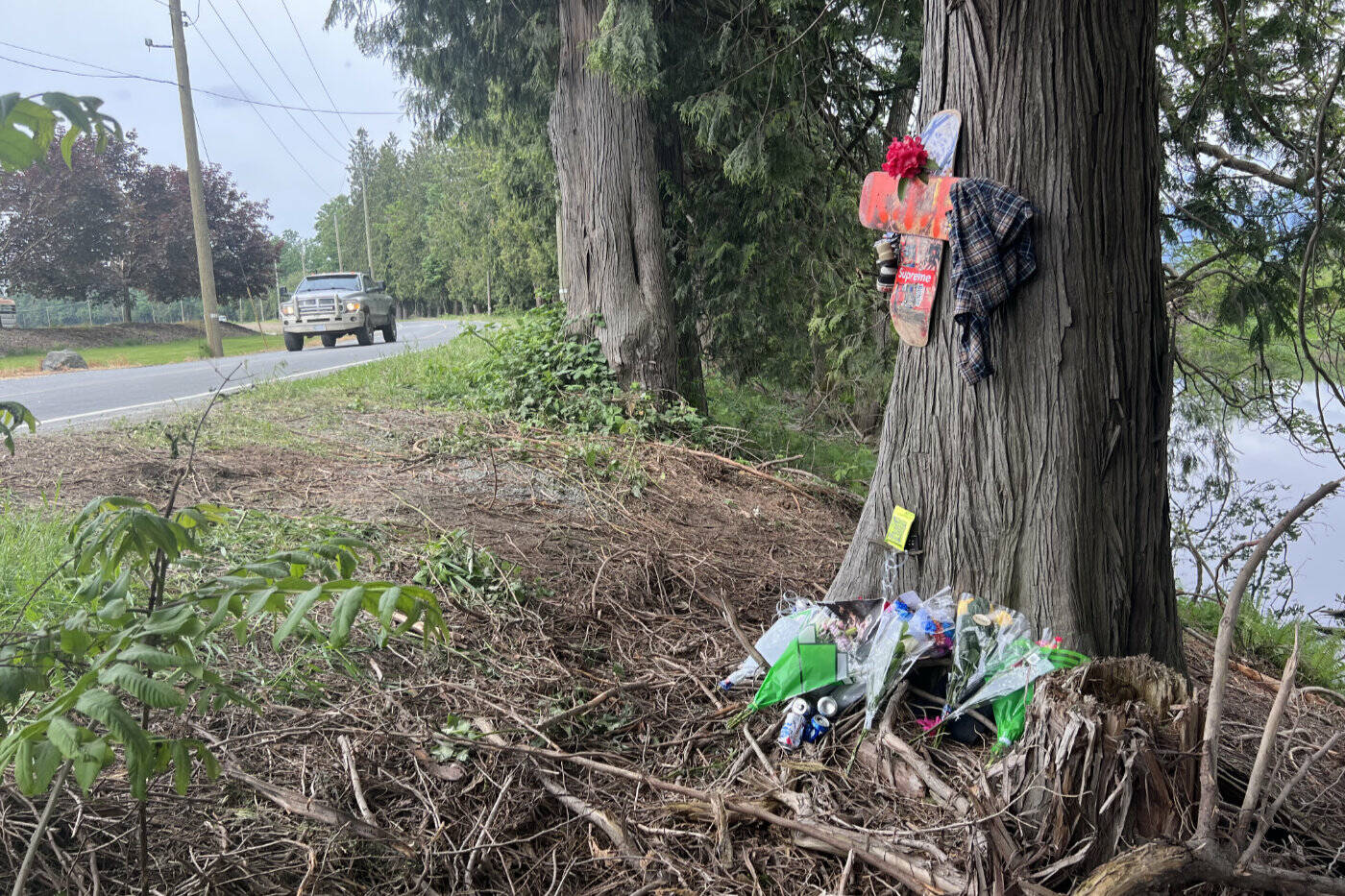 29240399_web1_220524-CPL-Camp-River-Fatal-Crash-memorial_1