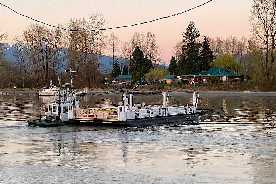 29598416_web1_220630-SUL-BarnstonIslandFerry-main_1