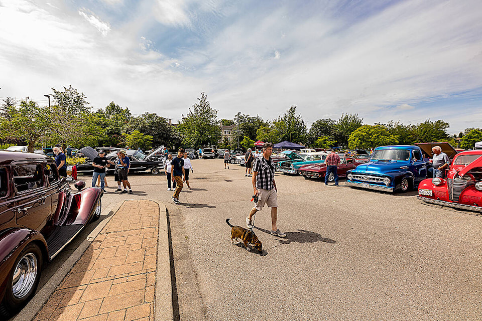 29730370_web1_220714-CLR-TruckShowAndHotRodShow-MJ_7