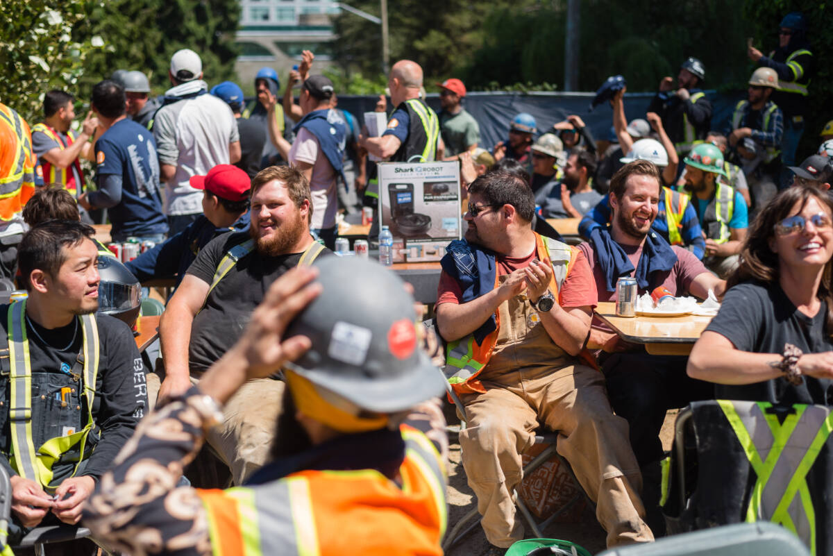 More than 200 site workers, partners and executives joined the topping off party!