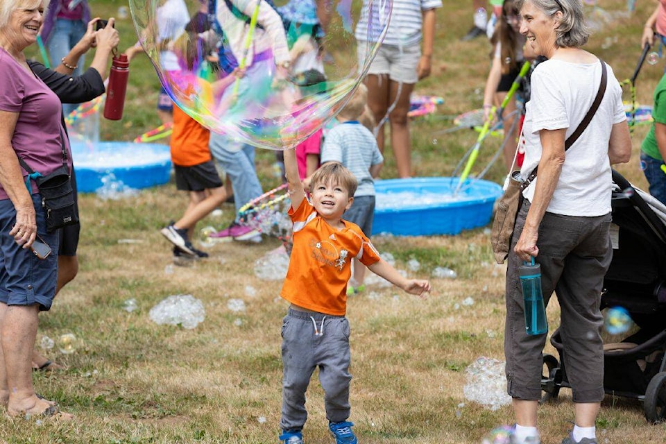 33523764_web1_230810-PAN-SeaFestival-SemiahmooDays_6