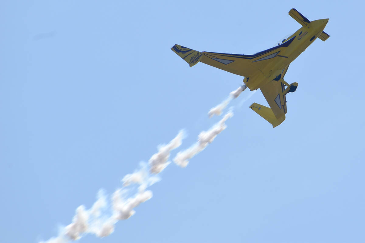 33583825_web1_230817-ABB-airshow-15_23