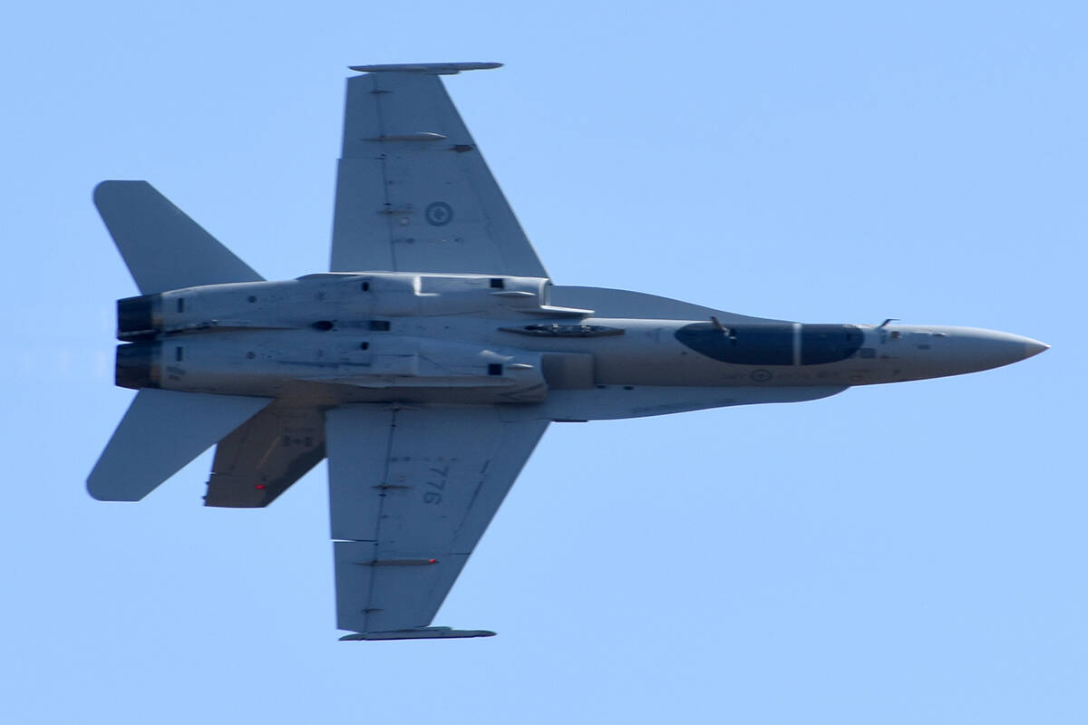 33583825_web1_230817-ABB-airshow-15_27
