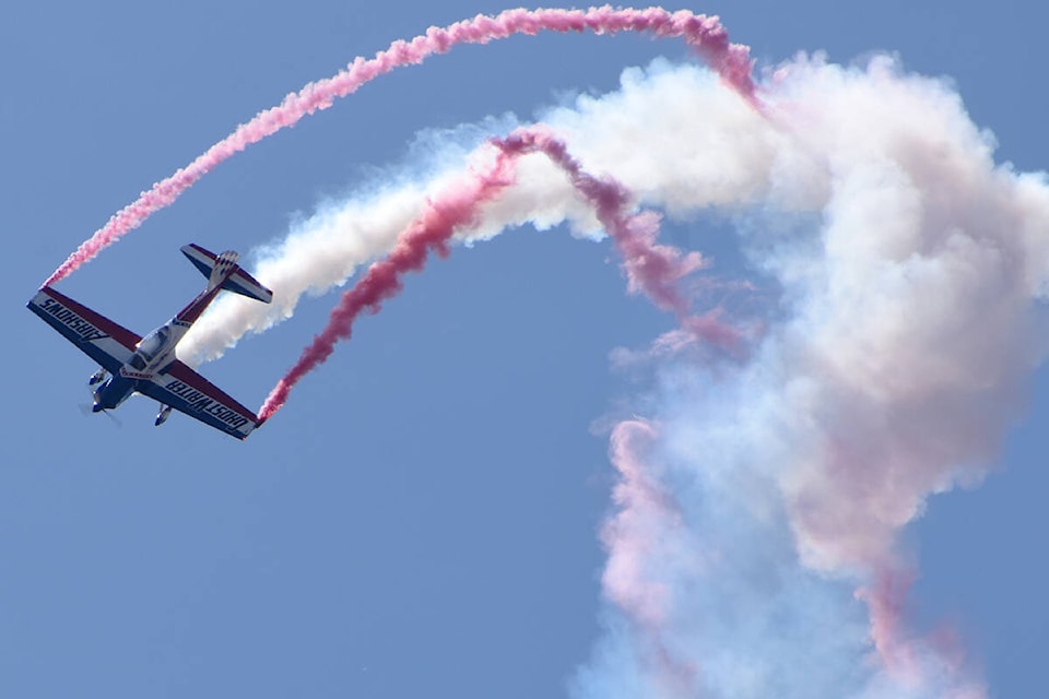 33583825_web1_230817-ABB-airshow-1_1