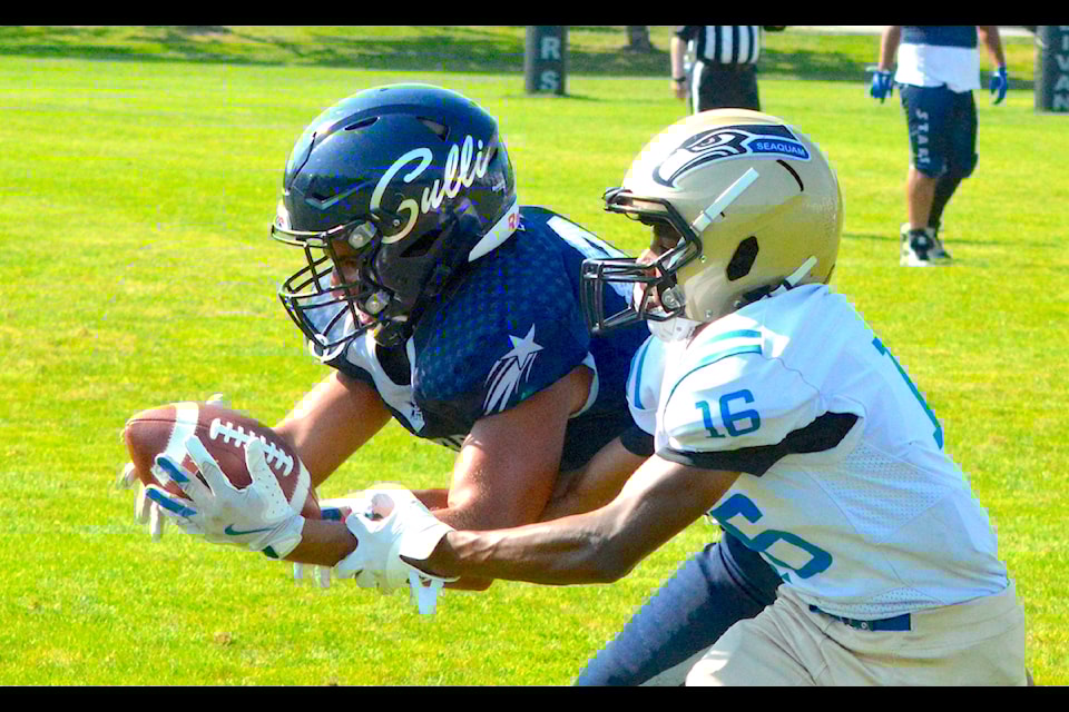Sullivan Heights Stars and Seaquam Seahawks in exhibition football action at Sullivan Heights in Surrey on Friday, Sept. 6, 2024. Seaquam won the game 26-20. 