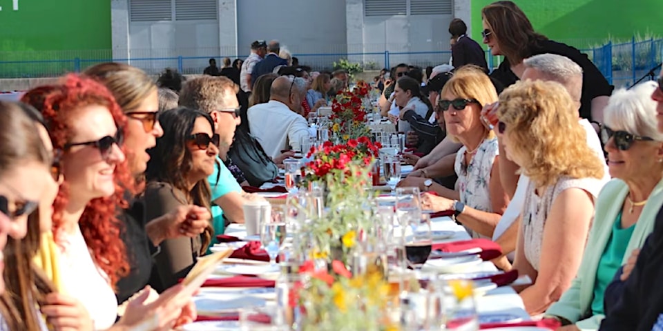 longlongtable2jpg