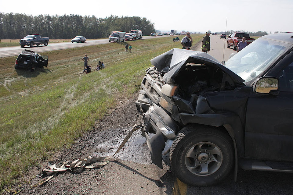 8380604_web1_170906-PON-highway2-collision_1