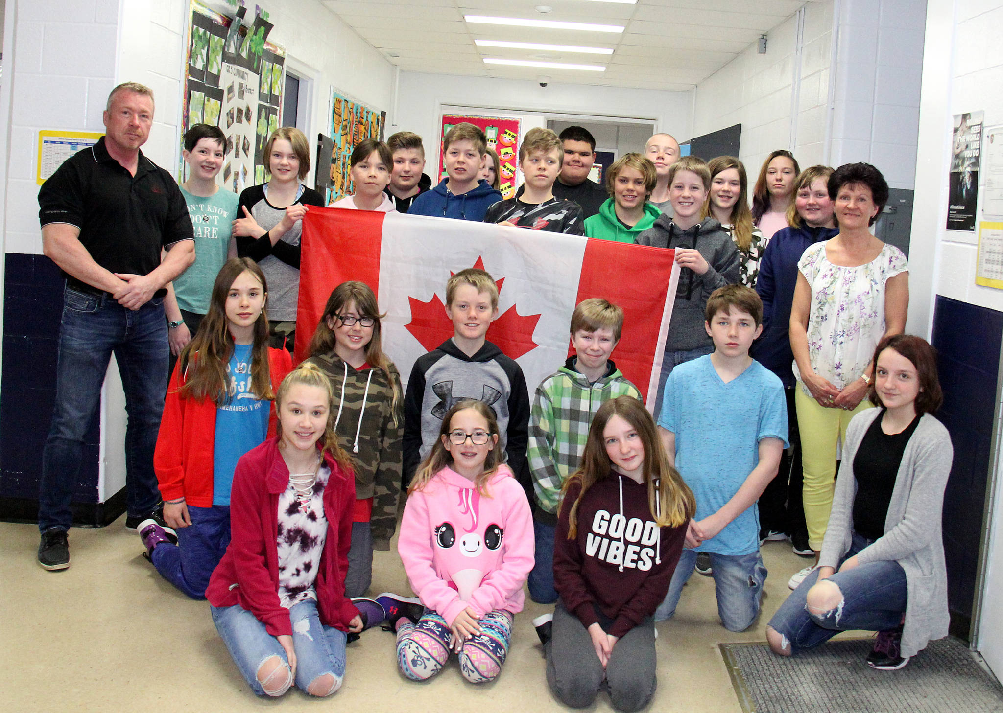 Condor School students purchase six Flags of Remembrance honour plaques
