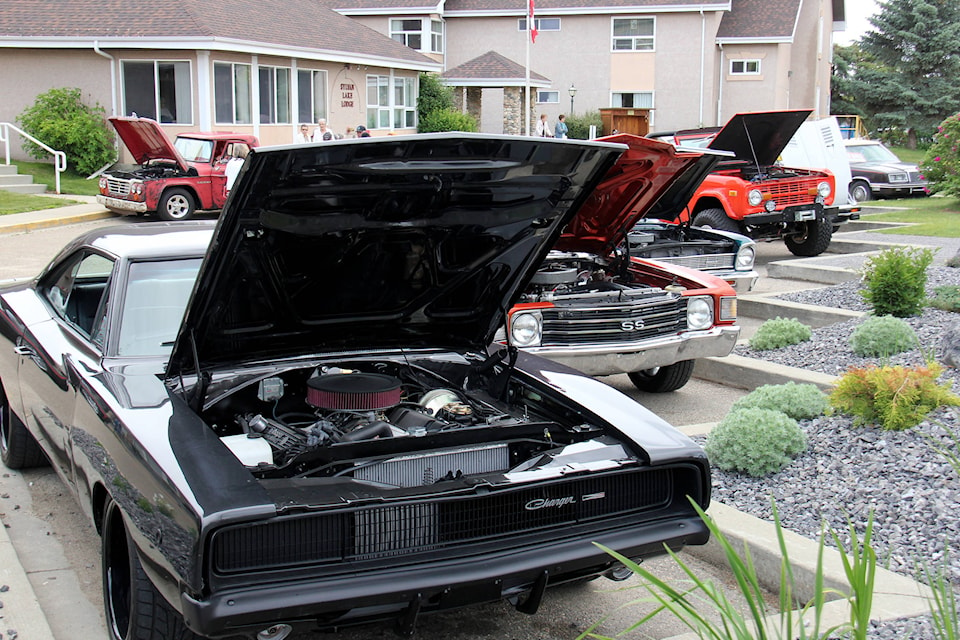Roughly 10 cars, both classic and modern, were set up in the parking lot of Bethany Sylvan Lake for a mini show and shine for the residents. Photos by Megan Roth/Sylvan Lake