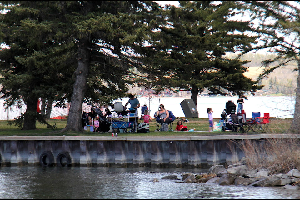 Small family gatherings were spotted in Sylvan Lake Park over the long weekend. The Province loosened gathering restrictions slightly just before the weekend. Photo by Megan Roth/Sylvan Lake News