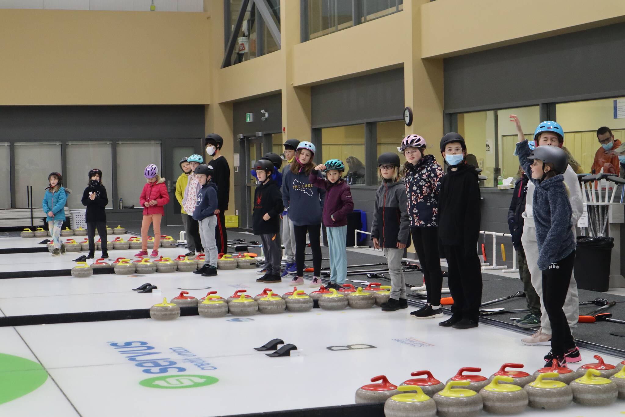 27177529_web1_211118-SLN-Youth-Curling-free-event_3