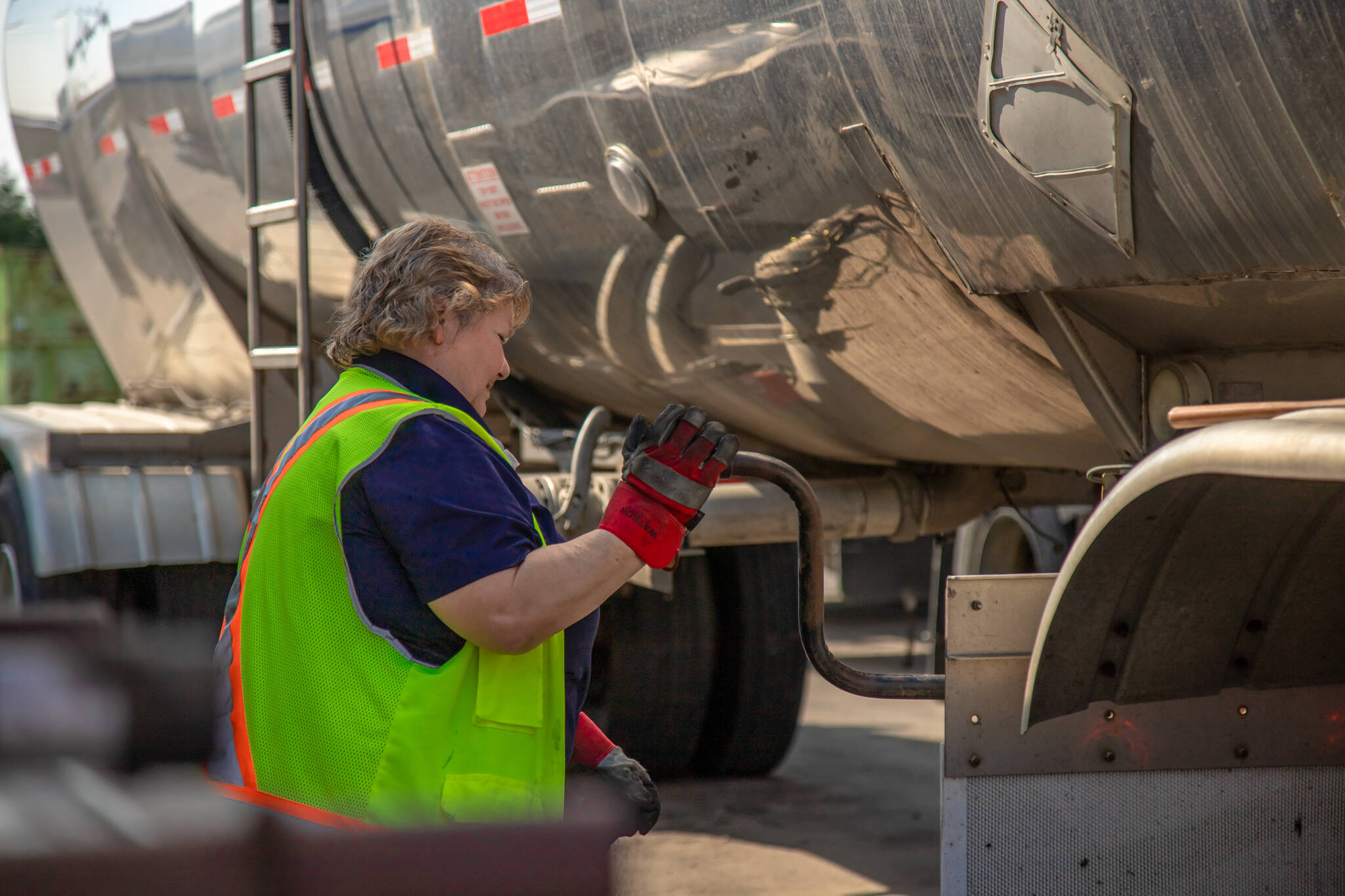 32973826_web1_230615-WPF-Ice-Road-Truck-Driver-1_3