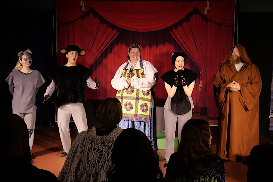 The Three the Monster of A Musical was performed at the Sylvan Lake Golf and Country Club on Sept. 14 and Sept. 15. The cast comprised of Suzanne Hermary, Carson Rafuse, Ash Rose, Ronen Eagles, and Dustin Funk acted out four different short stories. 