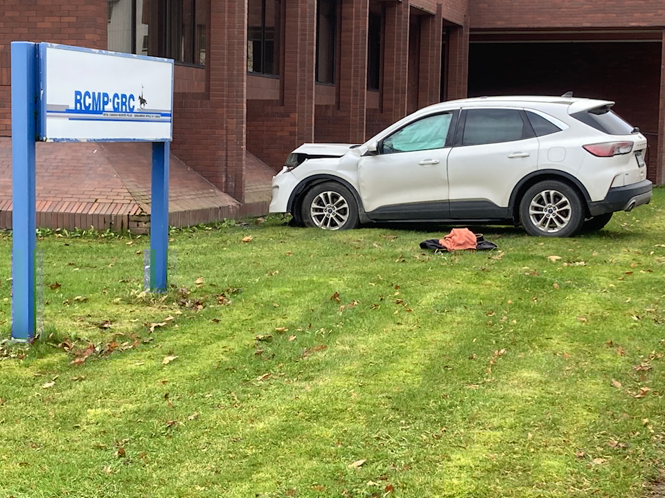 241128-tst-carcrashdetachment