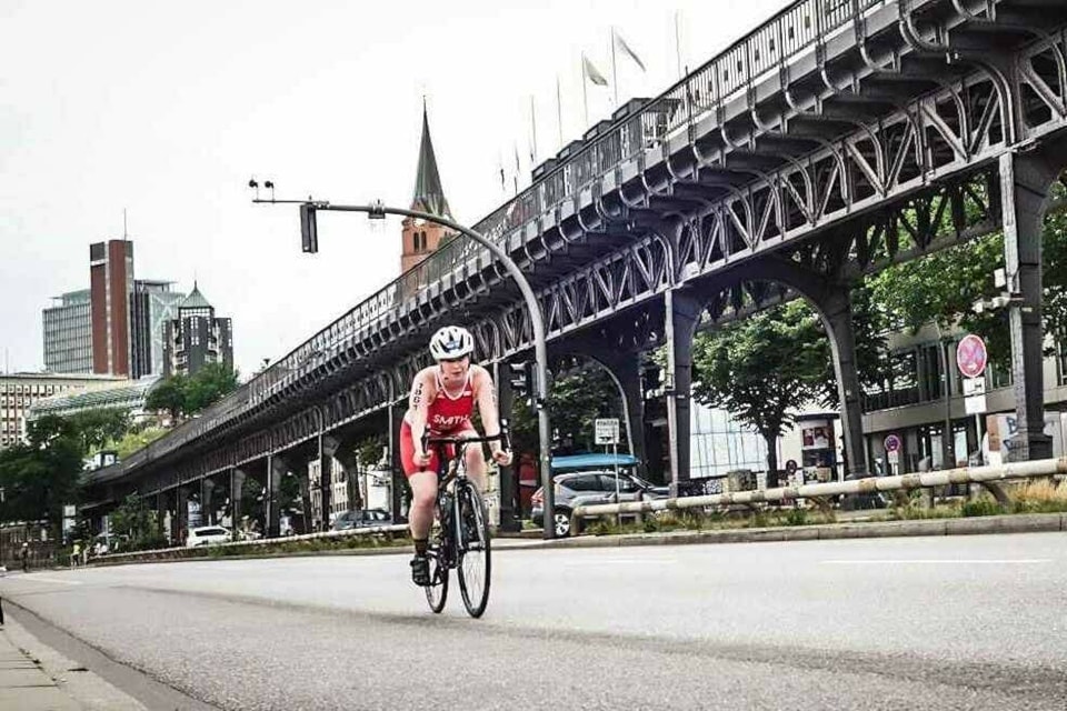 jenna-smith-triathlon-hambrug