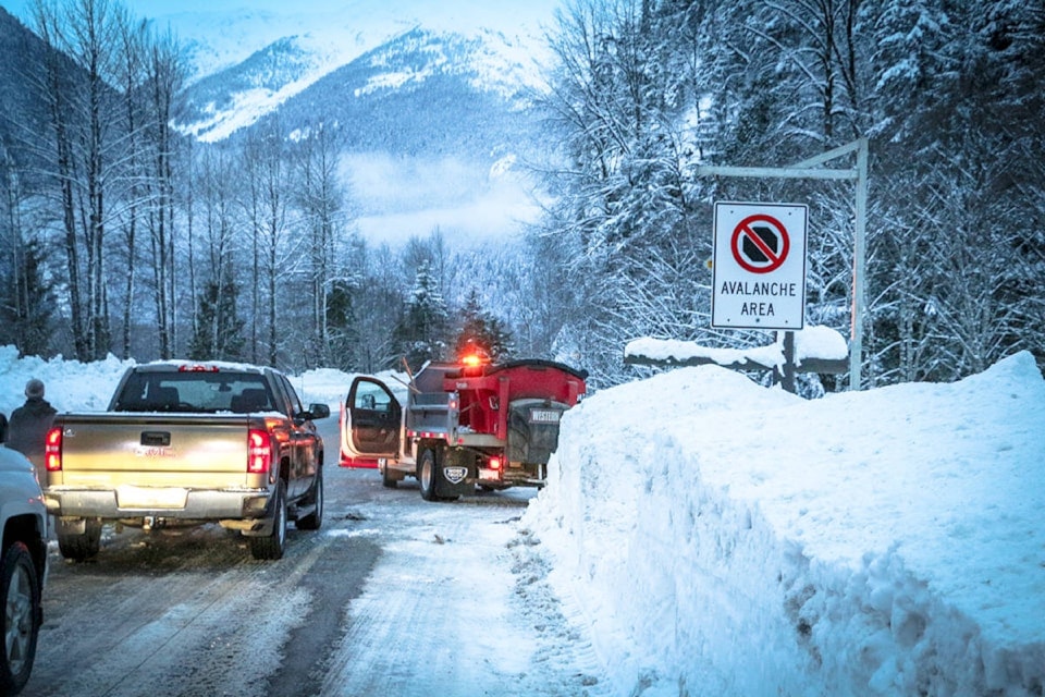 avalanche-control-highway-16