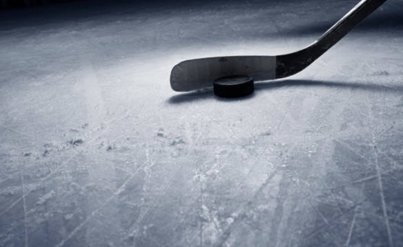 8034928_web1_ice-hockey-photo2