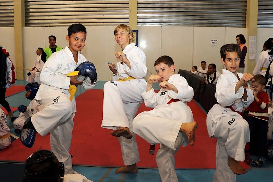 8874259_web1_171010-TST-M-taekwondo.provs