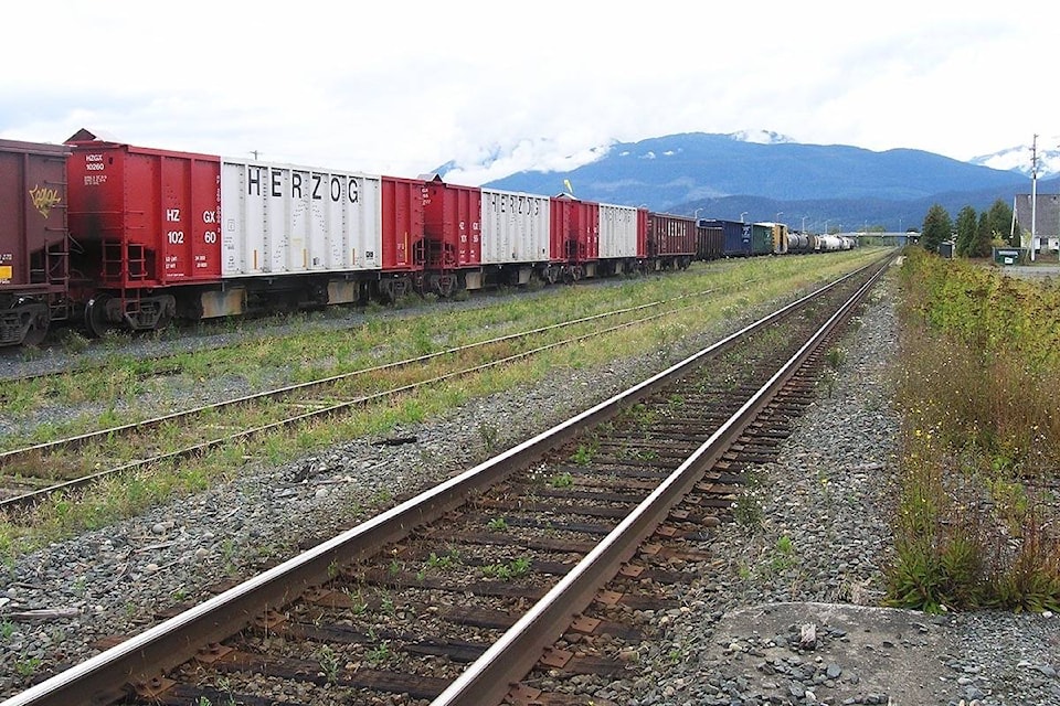 15164488_web1_170918-TST-M-CN.rail.Terrace--1-