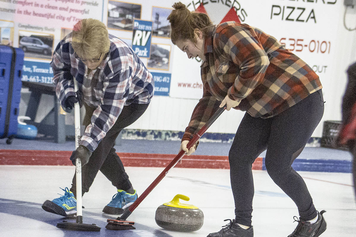 15488086_web1_TST-ValentineBonspiel-NataliaBalcerzak_1