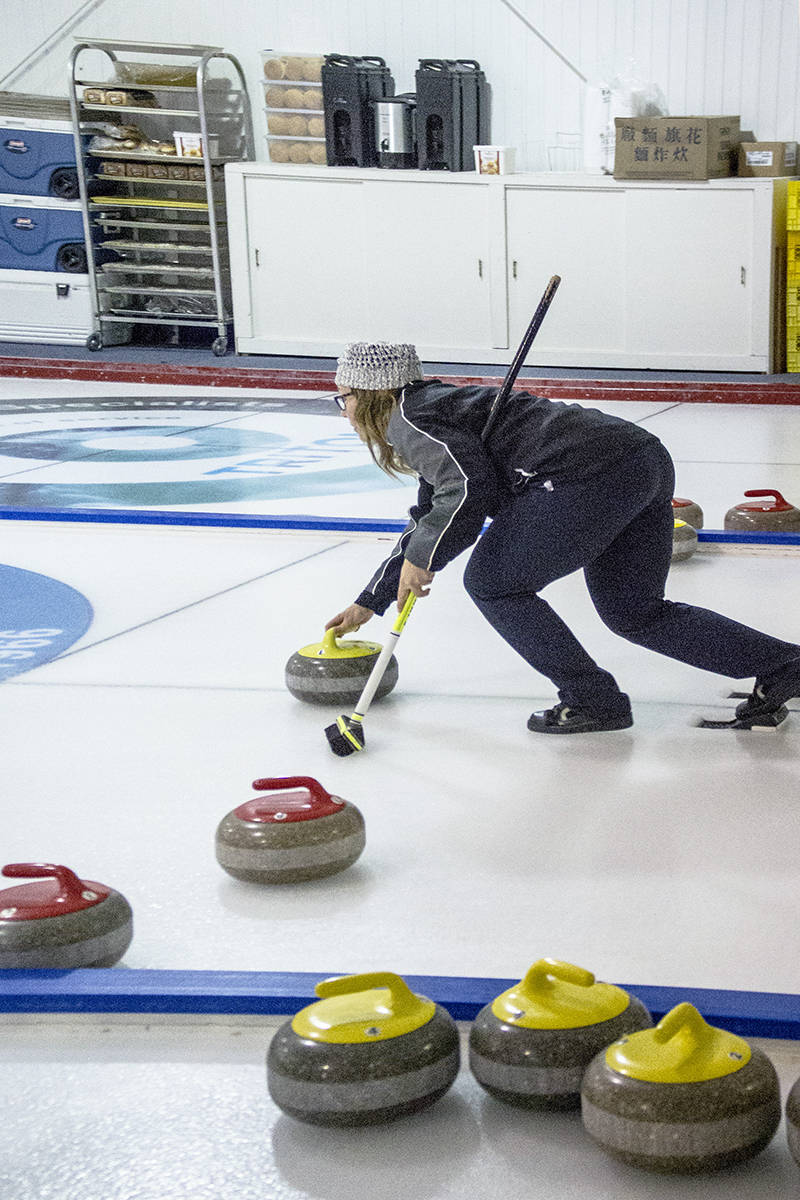 15488086_web1_TST-ValentineBonspiel-NataliaBalcerzak_4