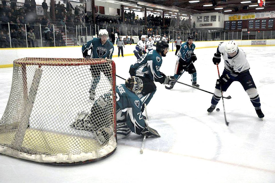 20043760_web1_copy_TST-riverkings-jan5