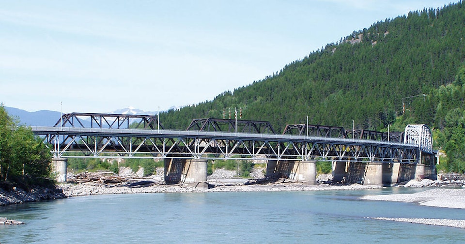 29537172_web1_220630-TST-old.skeena.bridge