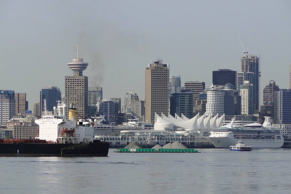 29940268_web1_180214-BPD-M-vancouver-skyline-in-burrard-inlet