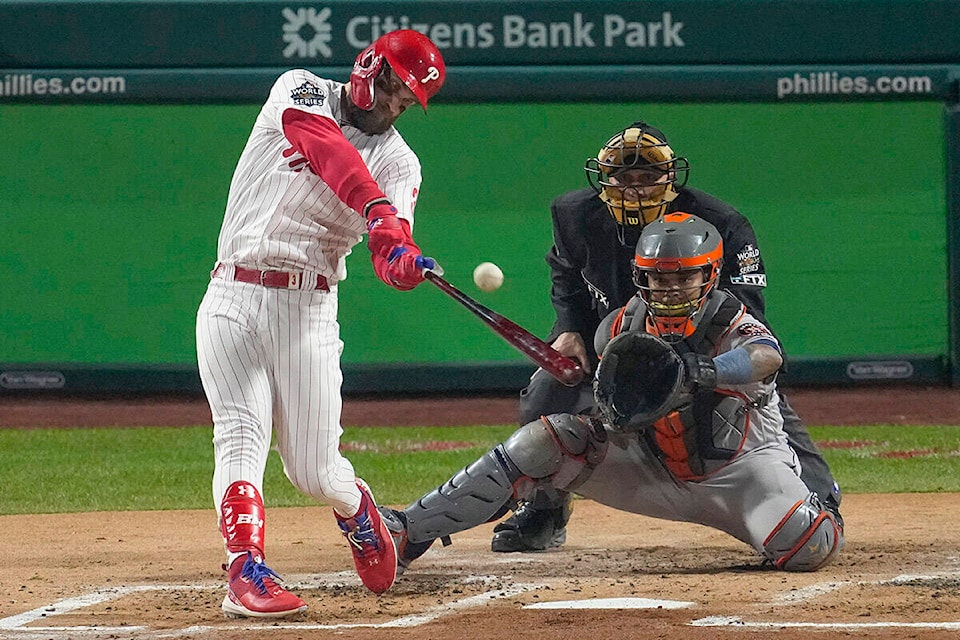 30890286_web1_221101-CPW-BBO-World-Series-Astros-phils-HARPER_1