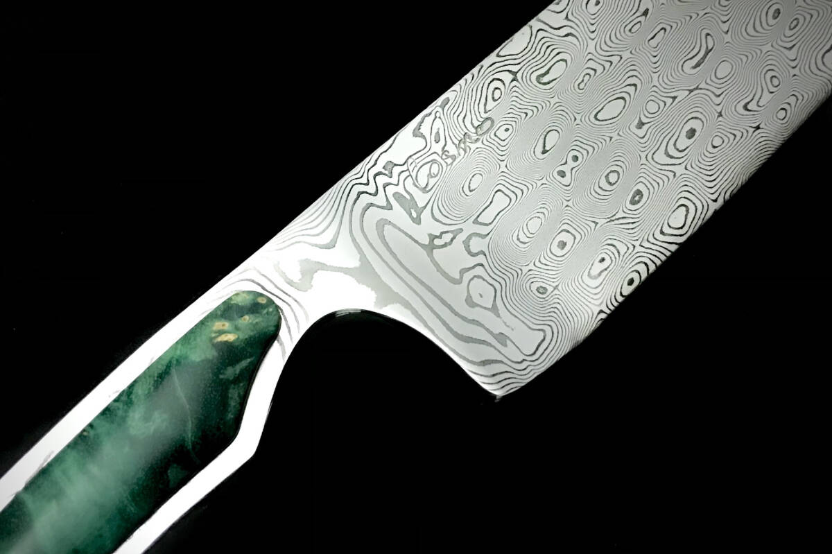 32749812_web1_230501-BPD-HARVEST-Knives-Damascus-Steel-Knife-COSMO-Seth-Burton_5