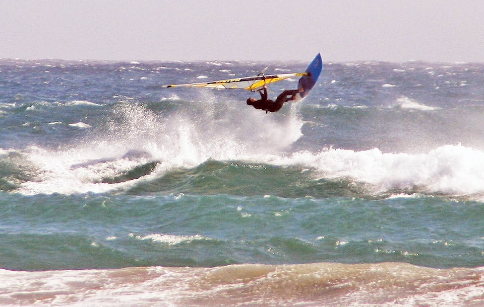 web1_WindsurfWeb