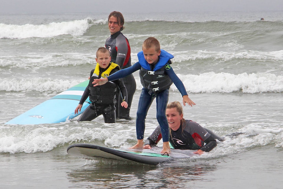 18443123_web1_190911-UWN-Surfs-up-autism-tofino_1